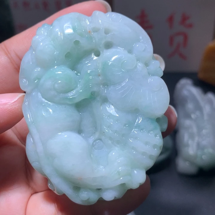 翡翠未镶嵌颈饰保真天然A货翡翠