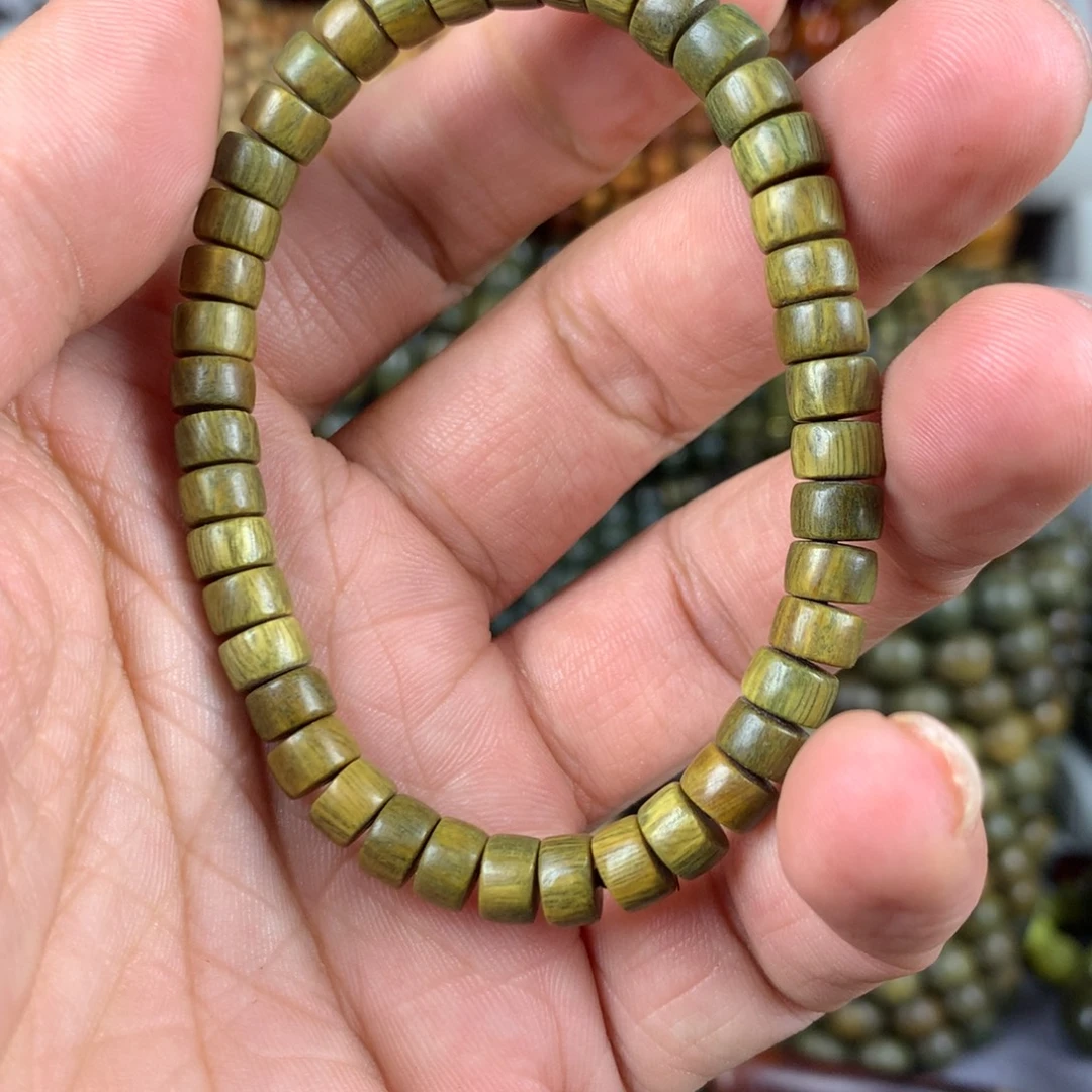 白***家绿檀木4×7药片一条