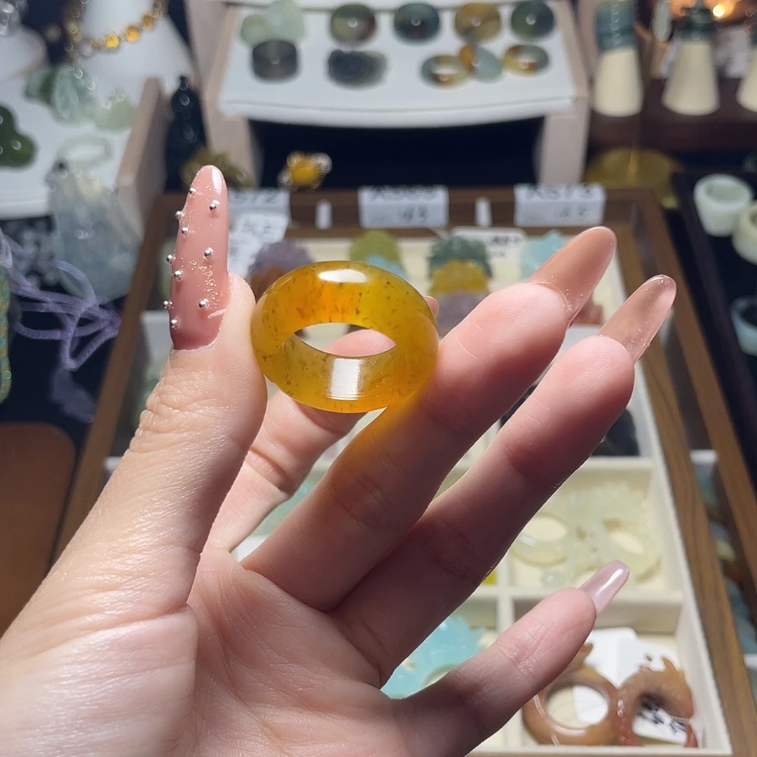 蛇纹石玉未镶嵌戒指19.5