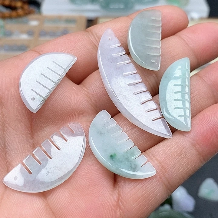 吊坠(不含链)未镶嵌翡翠一个20