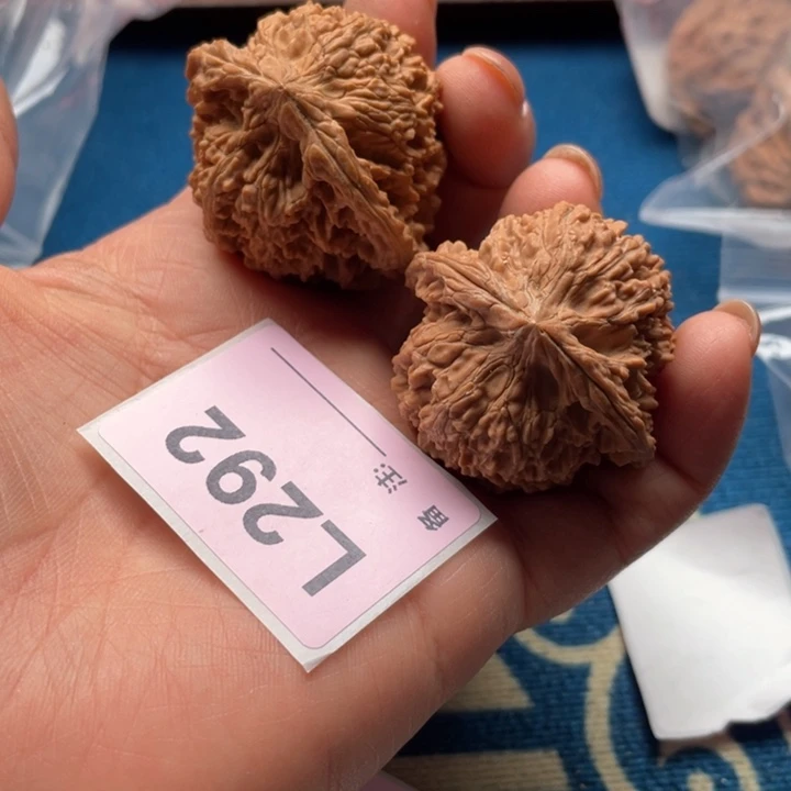 文玩核桃把件满天星
