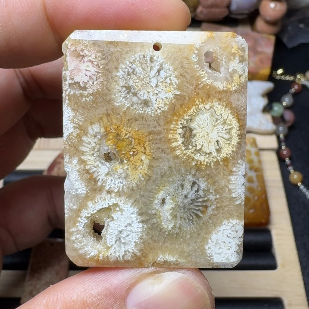硅化玉未镶嵌纯天然色有机玉石保真色