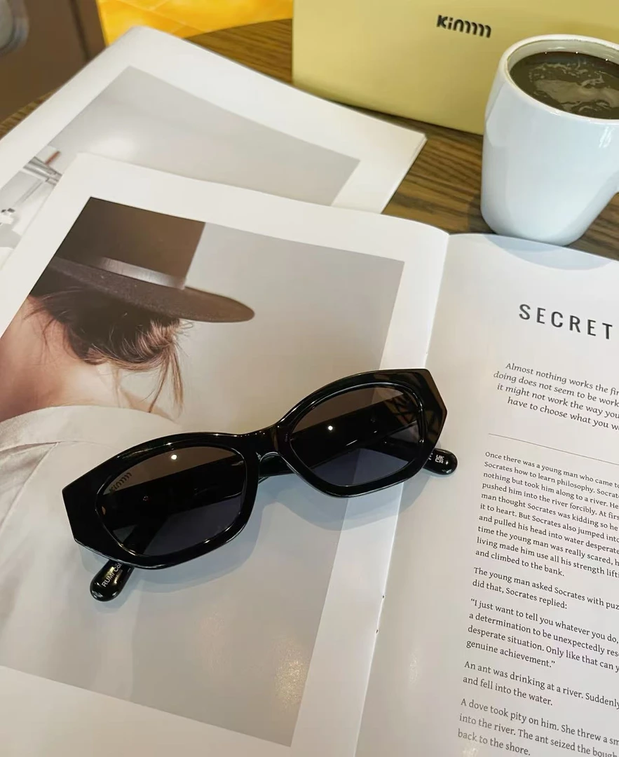 墨镜网红款时尚百搭潮流防紫外线个性复古气质夏季黑色简约街拍