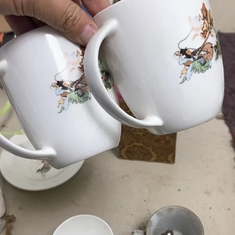 。。摆件。。烧制的问题都是正常的哦