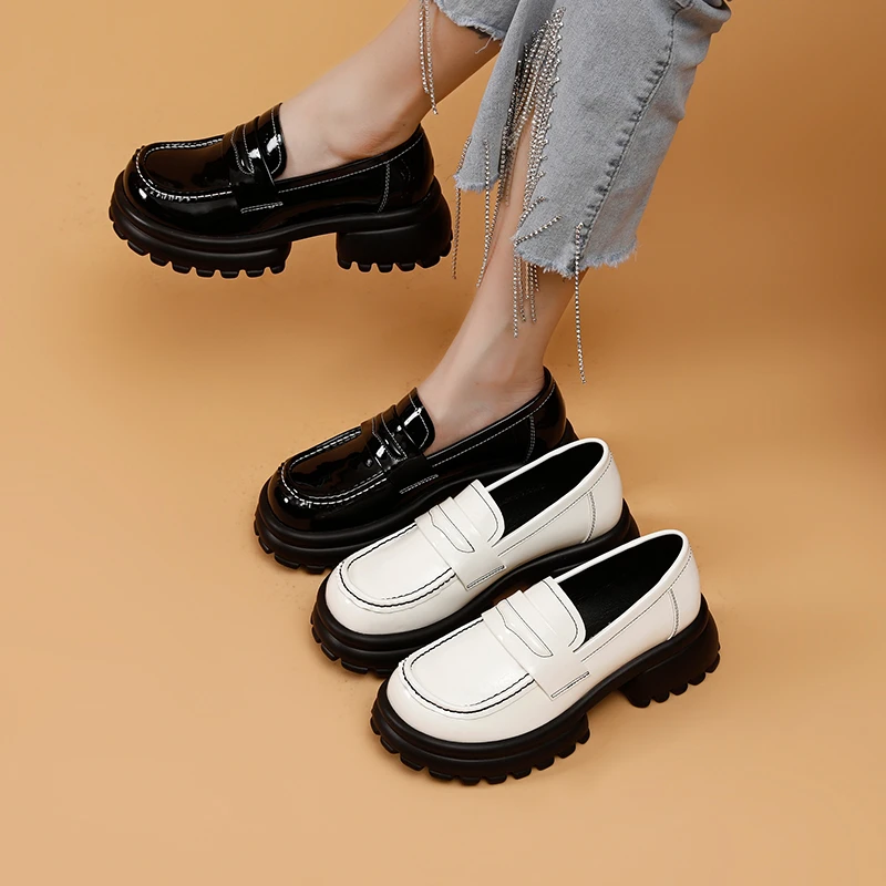 苏苏严选时尚厚底乐福鞋英伦风圆头百搭女鞋黑色复古粗跟软底时尚