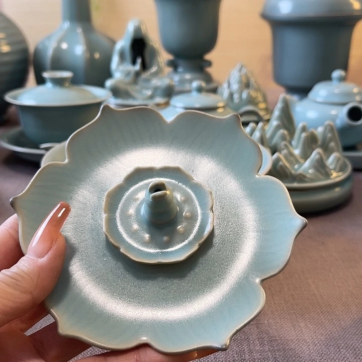 瓷片香插一一一一一一瑕