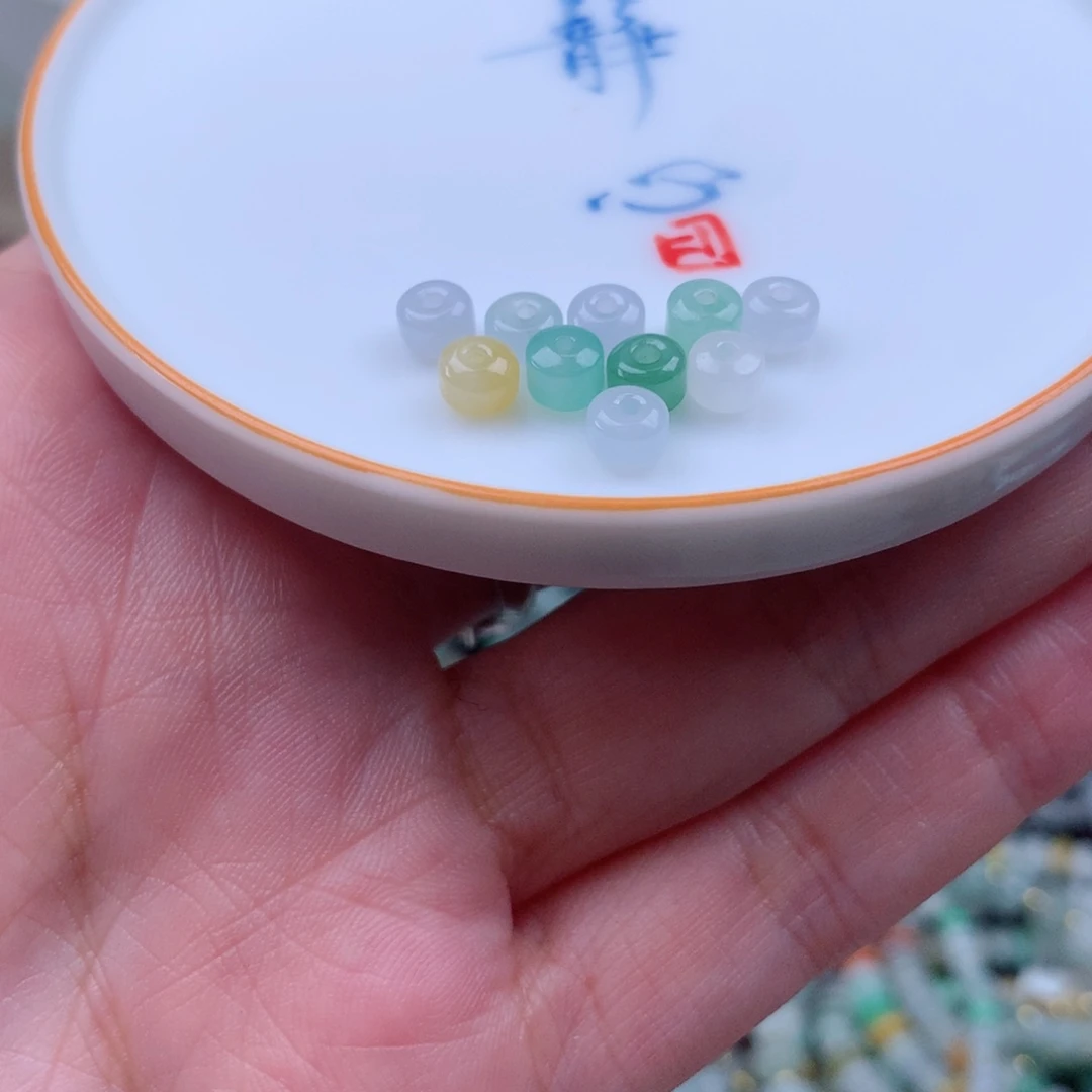 翡翠散珠桶珠10个