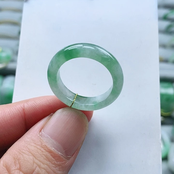 翡翠未镶嵌戒指20号圈