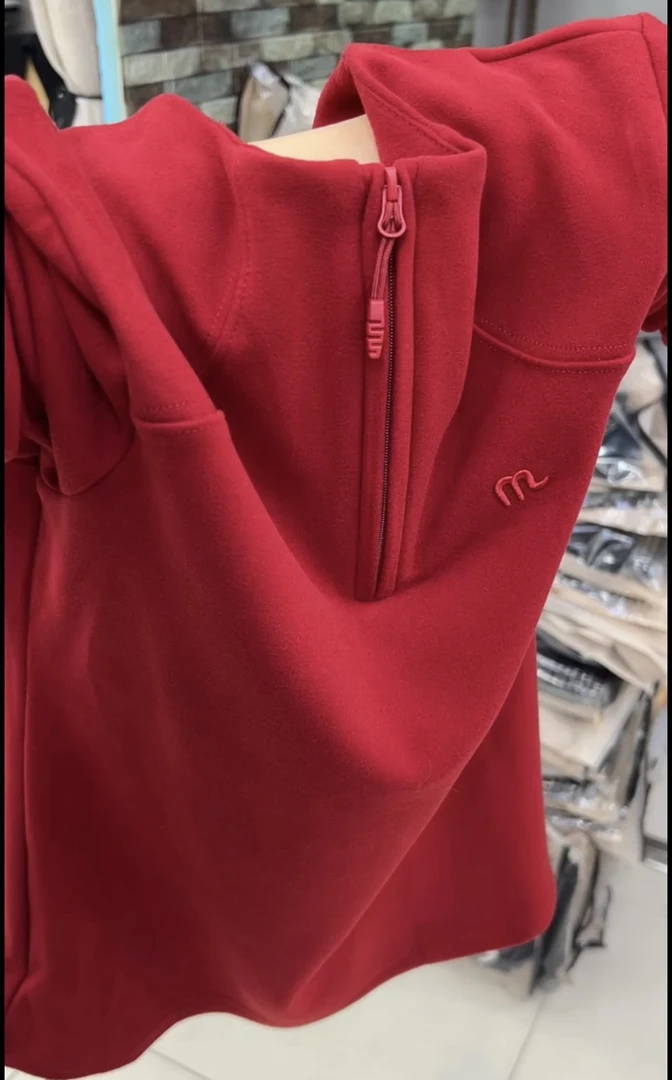 欧货红色立领刺绣半开襟套头上衣女2026秋冬新款修身显瘦气质卫衣