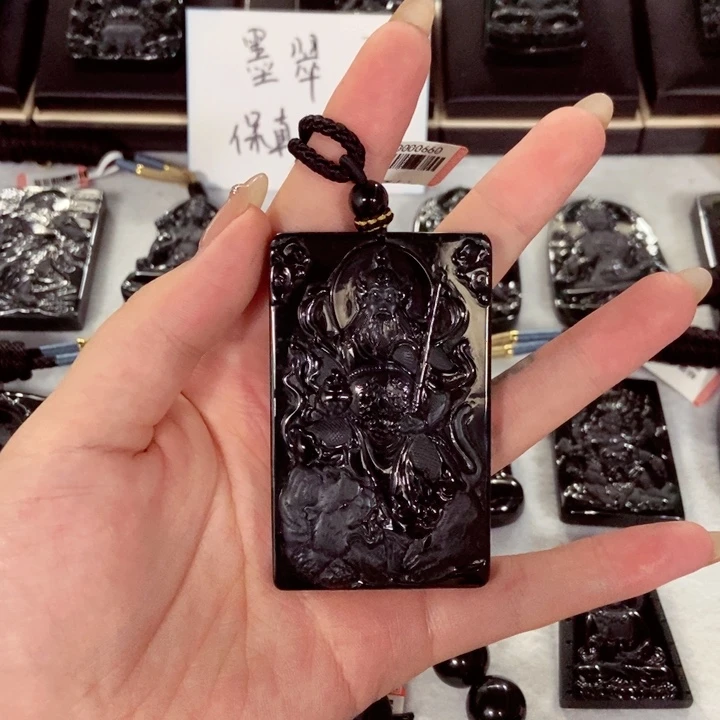 P***宁颈饰未镶嵌翡翠翡翠