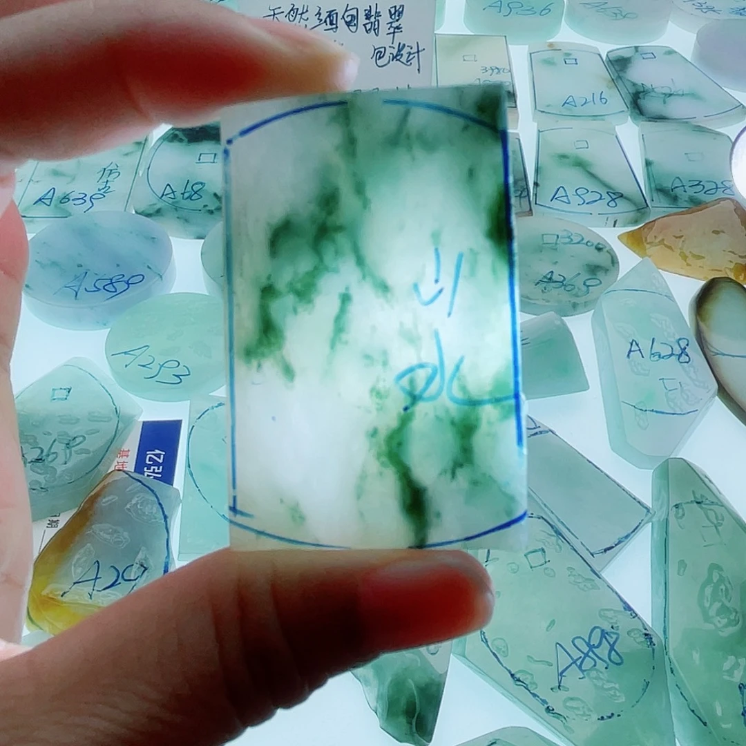 定制翡翠未镶嵌天然缅甸翡翠A货