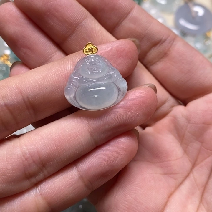 翡翠18K金镶嵌颈饰小佛公