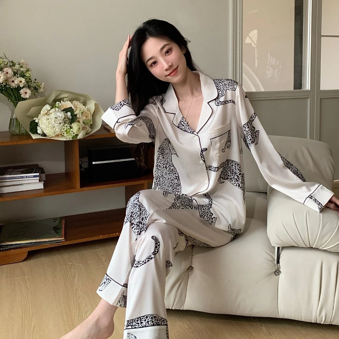 【白底豹子】小众设计长袖长裤款睡衣家居服套装