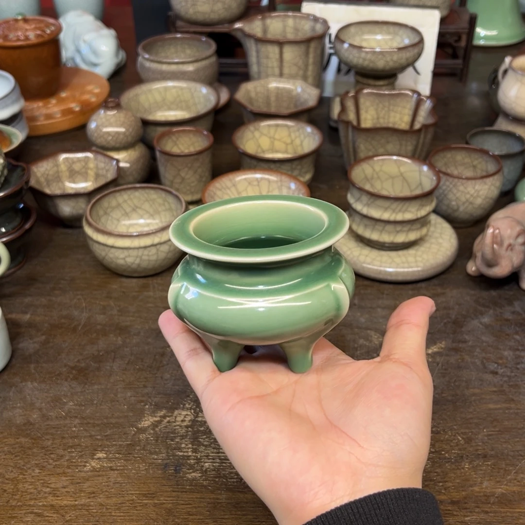 青瓷微瑕浮力特价