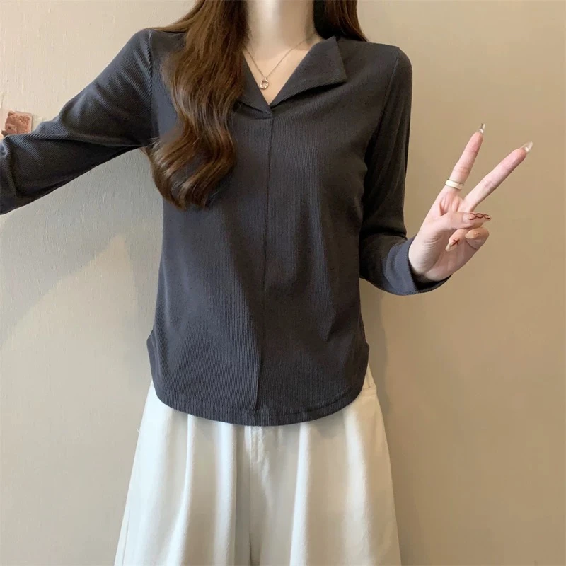 V领设计感时尚修身内搭女微胖mm显瘦百搭打底衫小众上衣