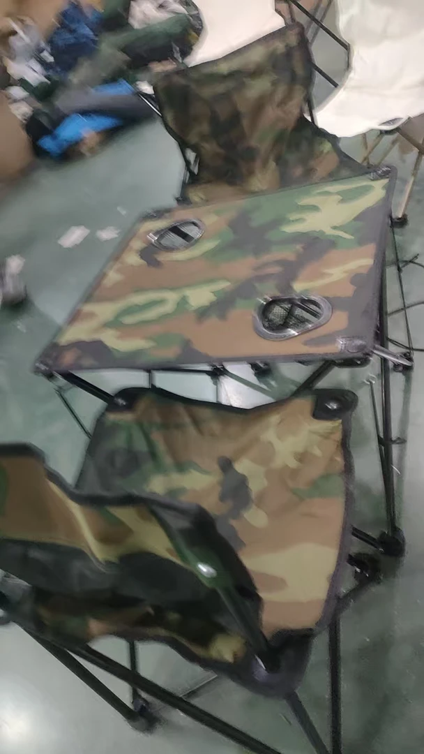可折叠迷彩三件套一桌2椅一袋