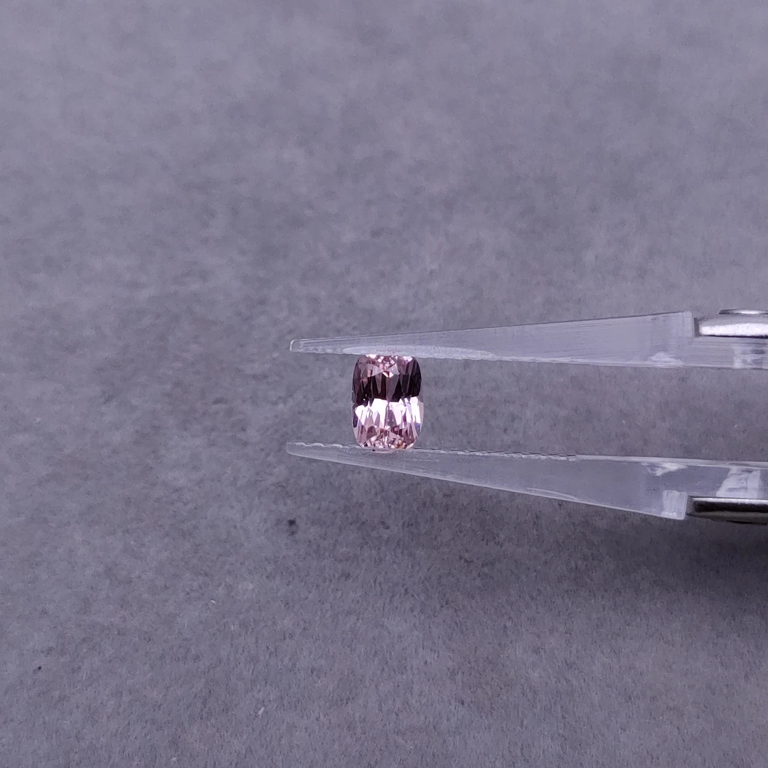 PRN 蓝宝石-0.84ct（01047202）0420
