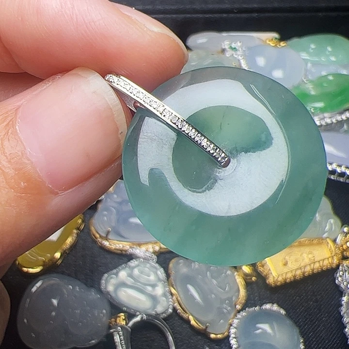 翡翠18K金镶嵌吊坠(不含链)