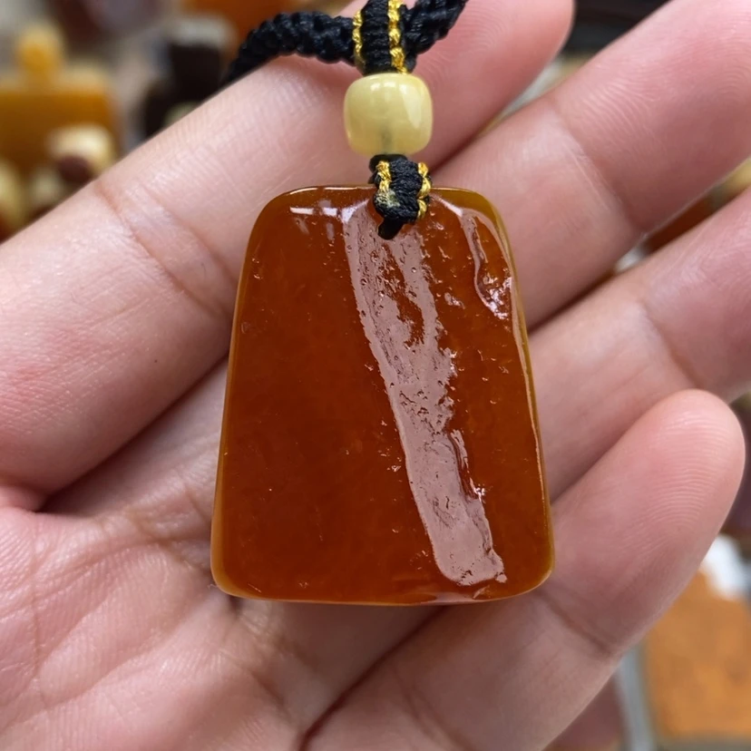 【闪购商品】琥珀颈饰未镶嵌
