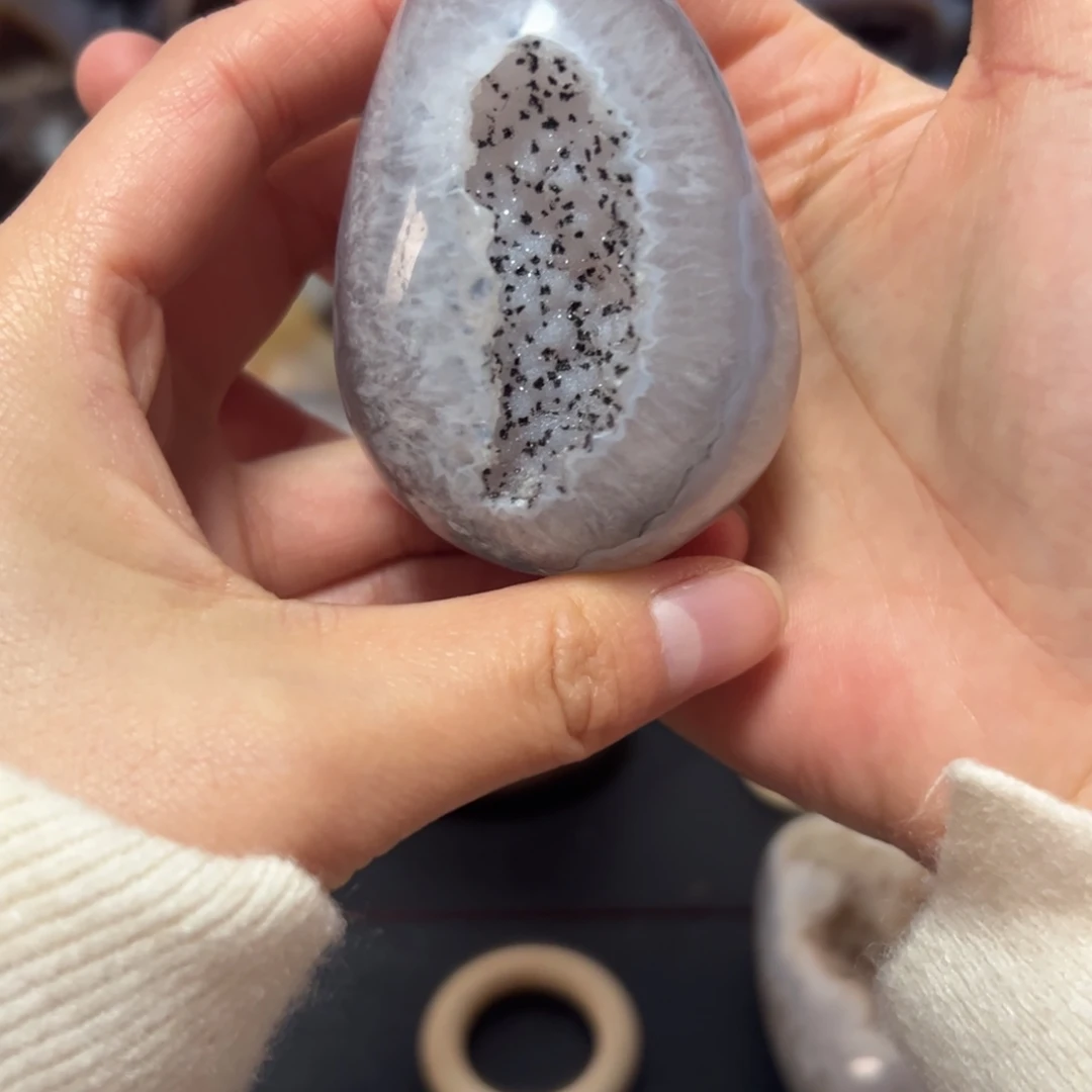 英****玛瑙/玉髓未镶嵌珠宝奇石