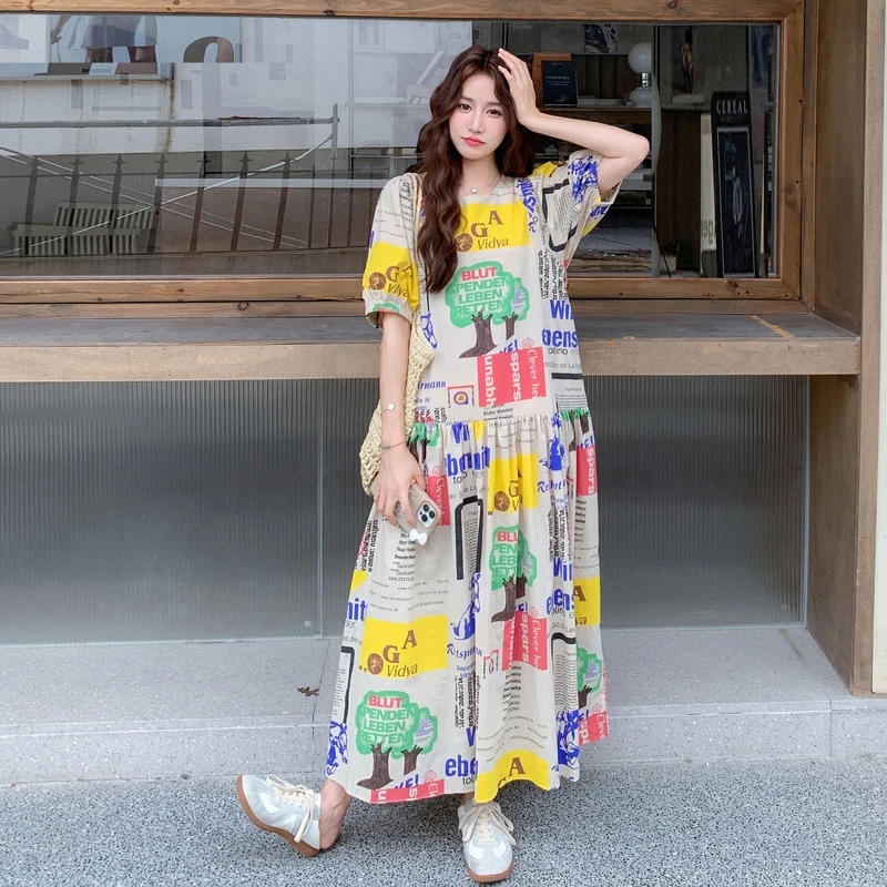 法式印花露肩连衣裙女2025夏季新款显瘦大方得体超火洋气爆款裙子