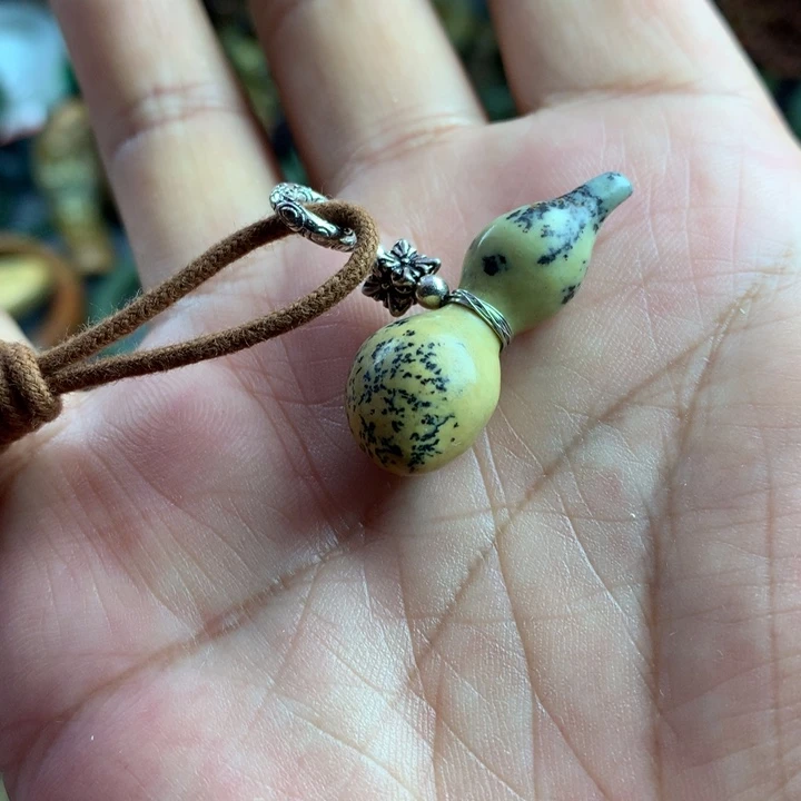 岫岩河磨玉（透闪石质玉）未镶嵌吊坠(赠链)松*