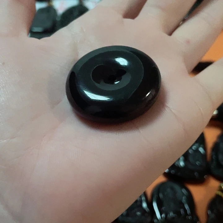 翡翠颈饰未镶嵌我***远