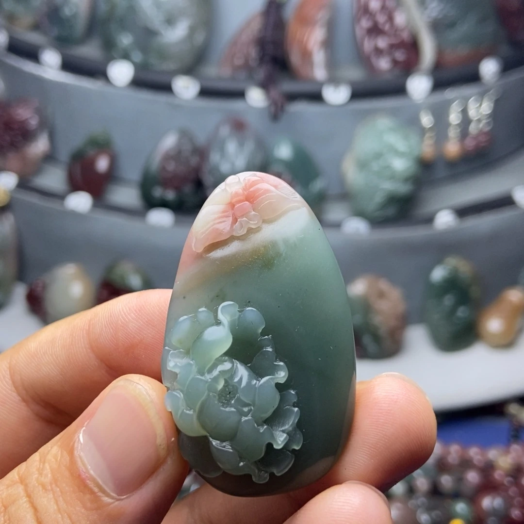 静***然玛瑙/玉髓颈饰未镶嵌