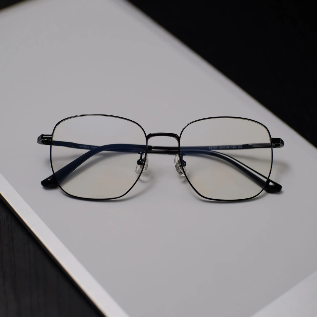 S7797超清钛框架时尚方框钛架镜框男女同款防蓝光变色眼镜防辐射