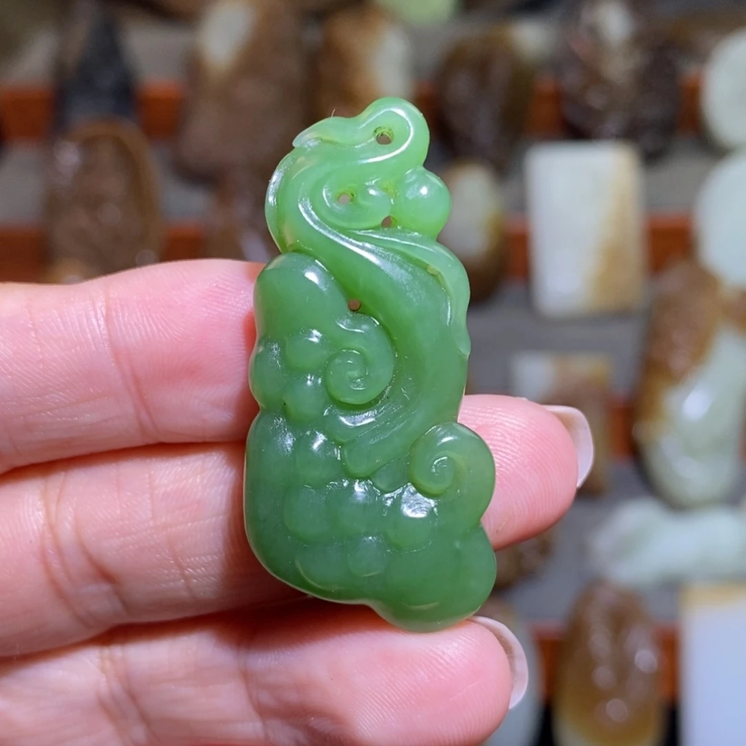 颈饰未镶嵌和田玉（碧玉）如意锁