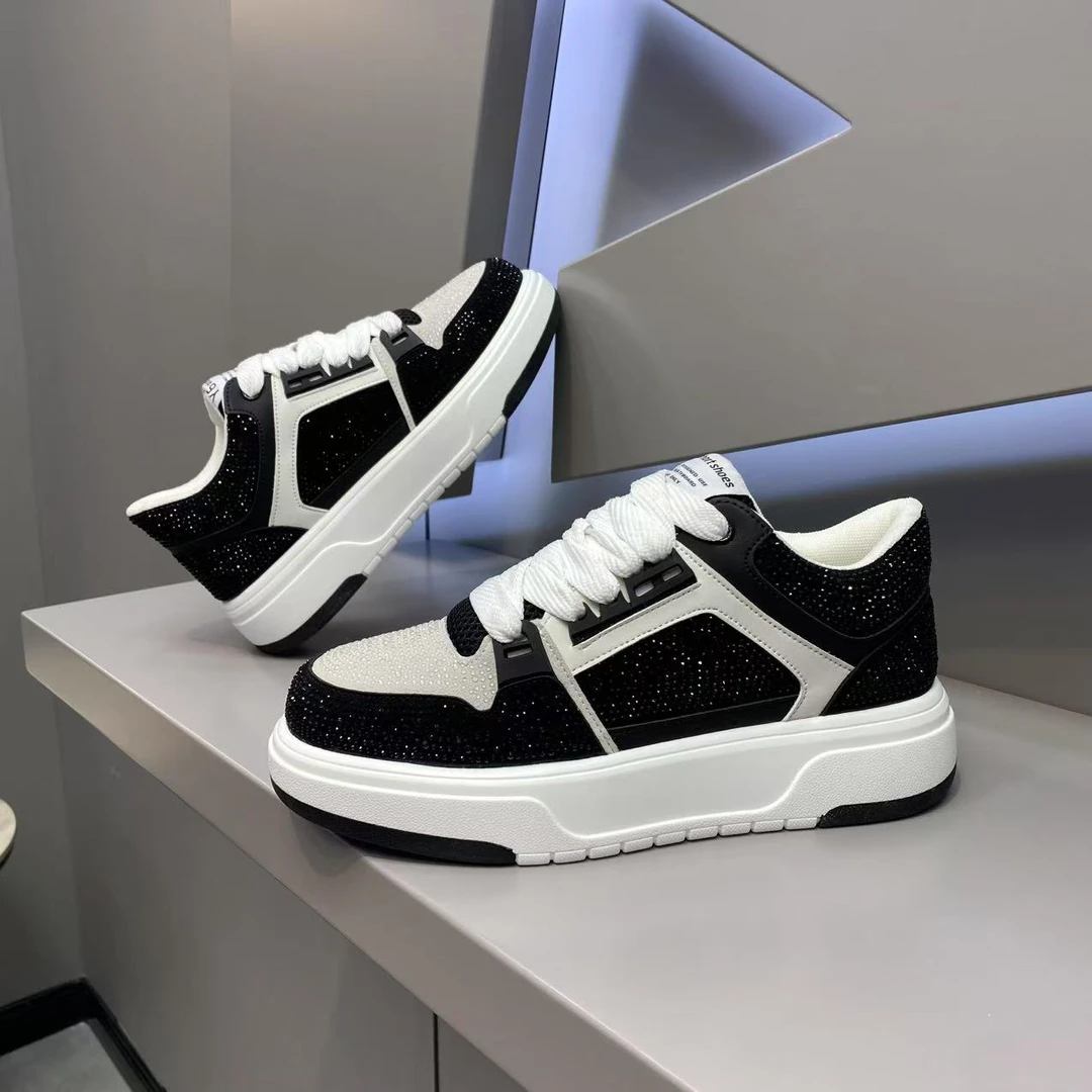 【皮鞋码】早秋新款皮面烫钻百搭经典时髦男士时尚休闲潮鞋舒适款bc