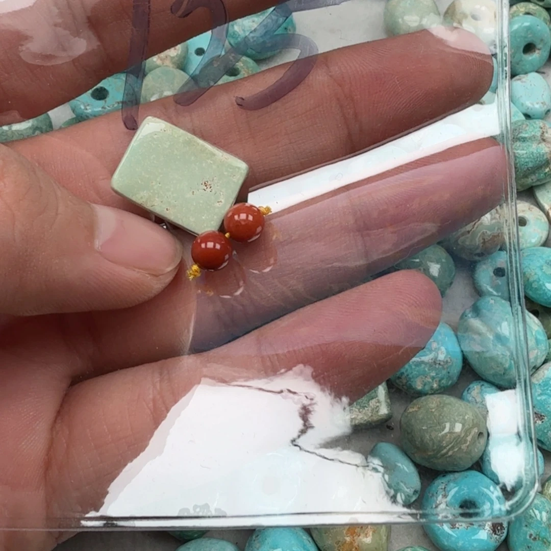 南红玛瑙未镶嵌珠宝奇石