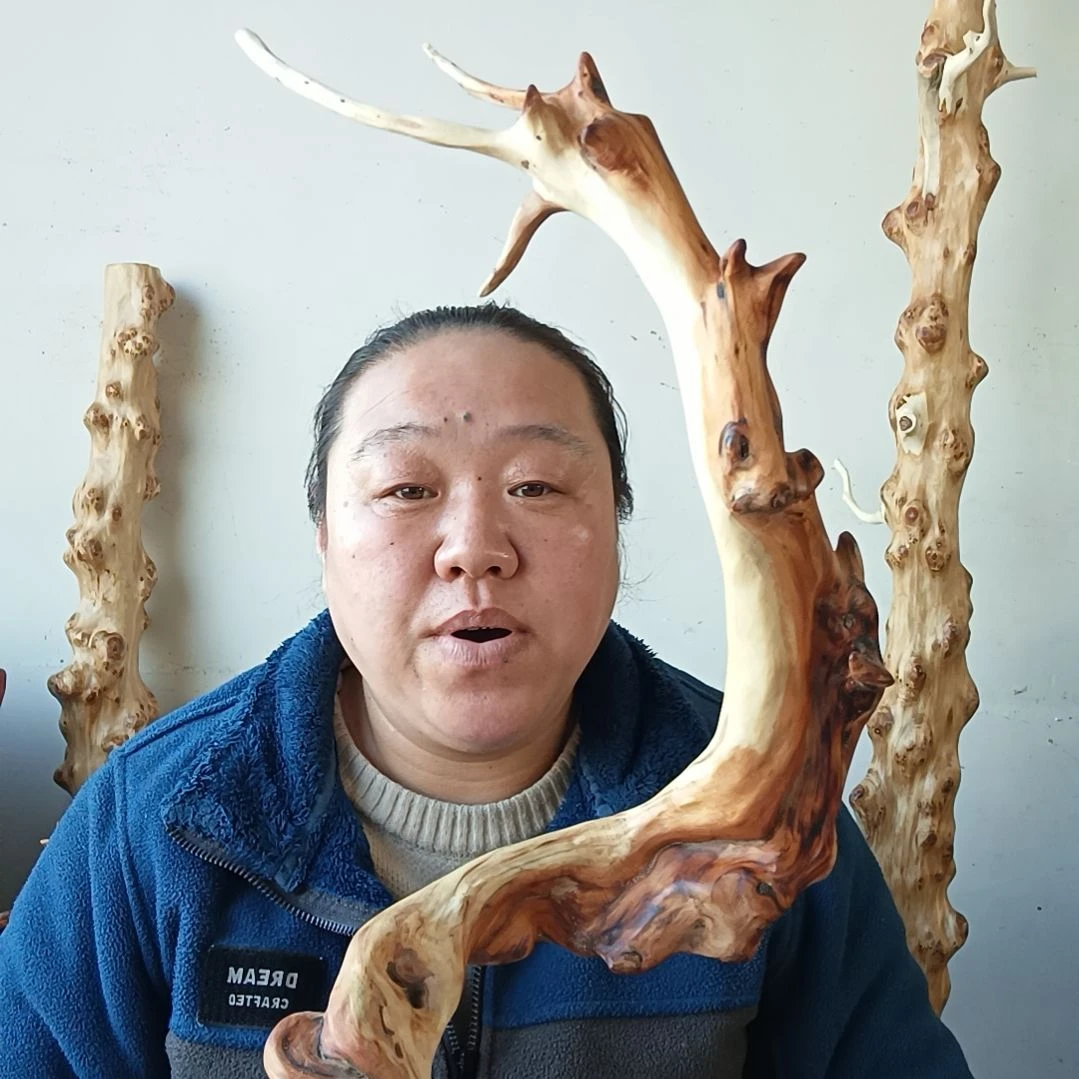 时**望太行崖柏成品摆件