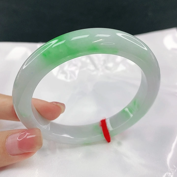 翡翠未镶嵌手镯圈57.3，03086