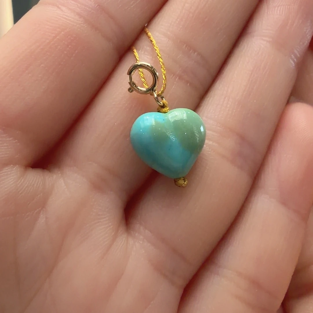 绿松石未镶嵌颈饰