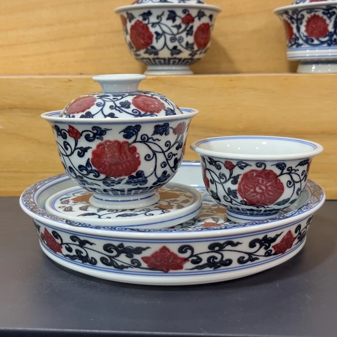 青花釉里红四季花卉