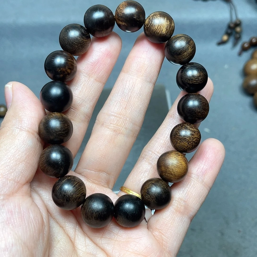 沉香手串白棋瘤疤1.2