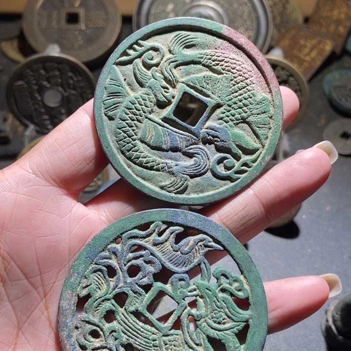 聚***司铜现代工艺品仿制品