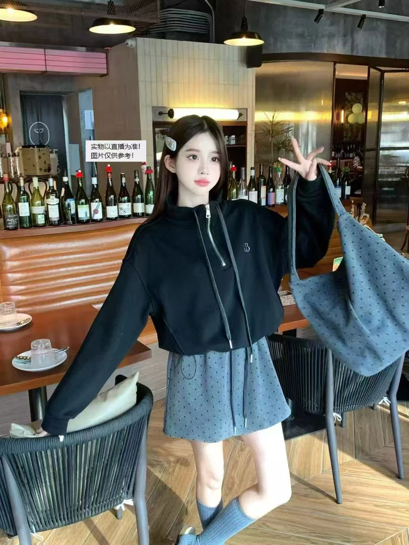 天一~韩系秋季新款显瘦宽松半高领卫衣波点短裙休闲套装女585586