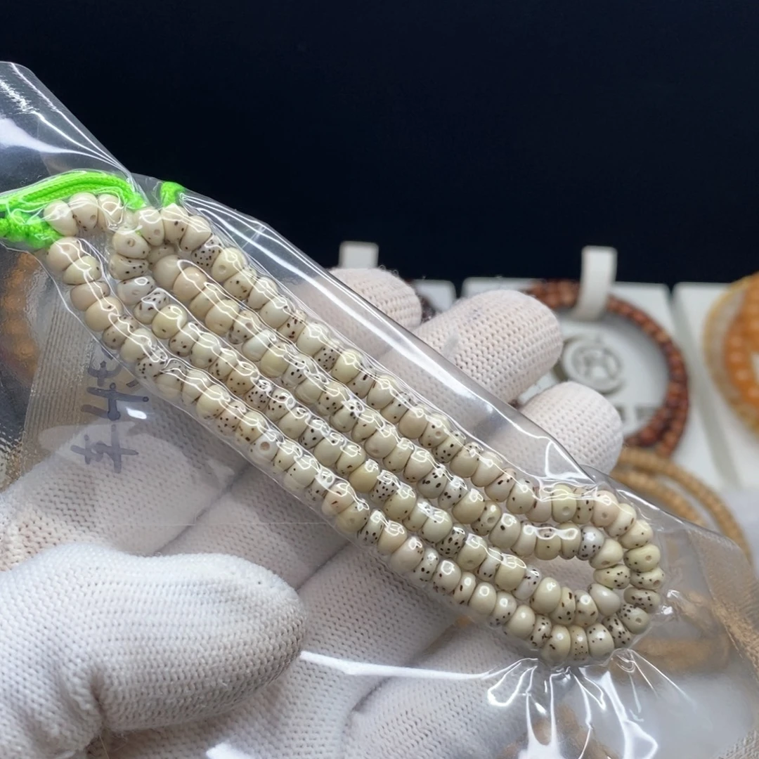 三***.手串星月菩提石玉蒜瓣大肠6尺寸