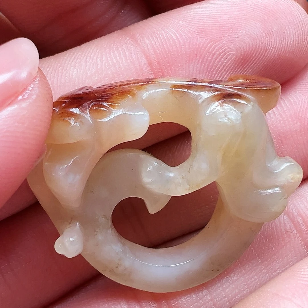 和田玉颈饰未镶嵌塔*