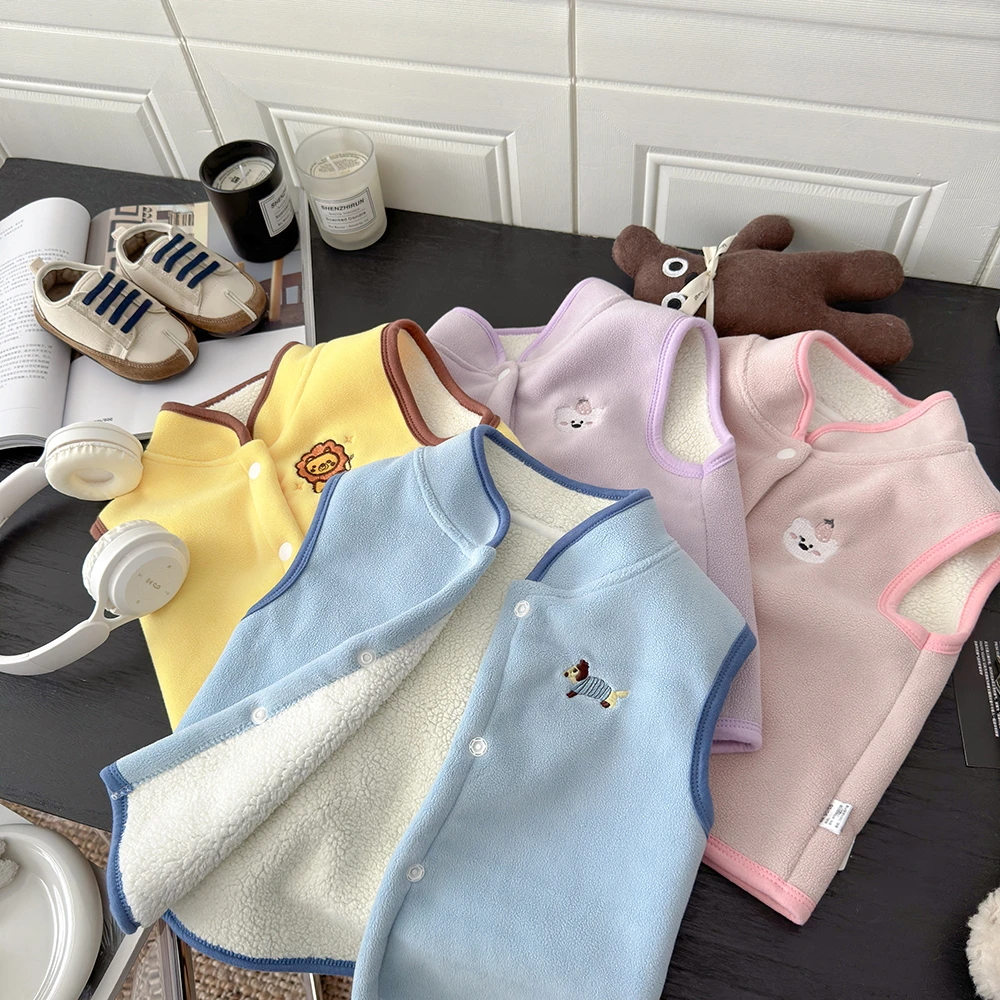 儿童极简风女童纯色休闲风男童春秋外穿加绒保暖卡通秋冬马甲