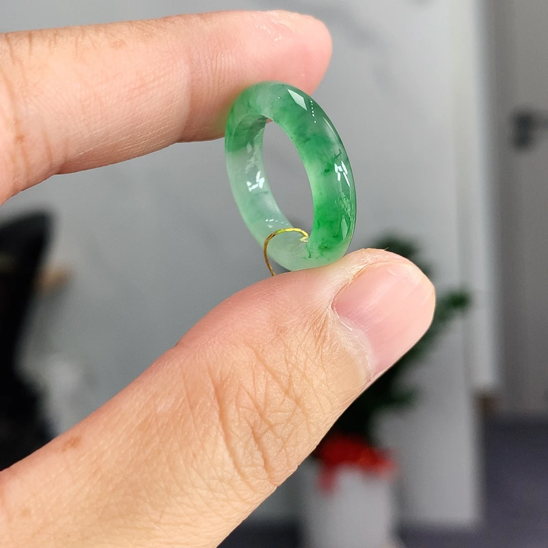 翡翠未镶嵌戒指6号