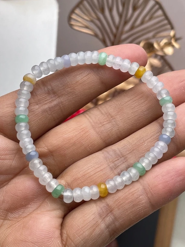 推荐！天然缅甸翡翠A货冰三彩珠多样性发货