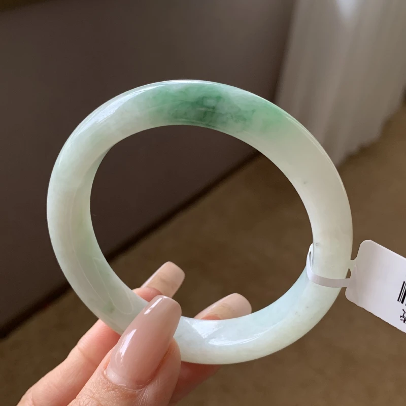 YP缅甸翡翠A货手镯飘绿正圈拍下备注圈口