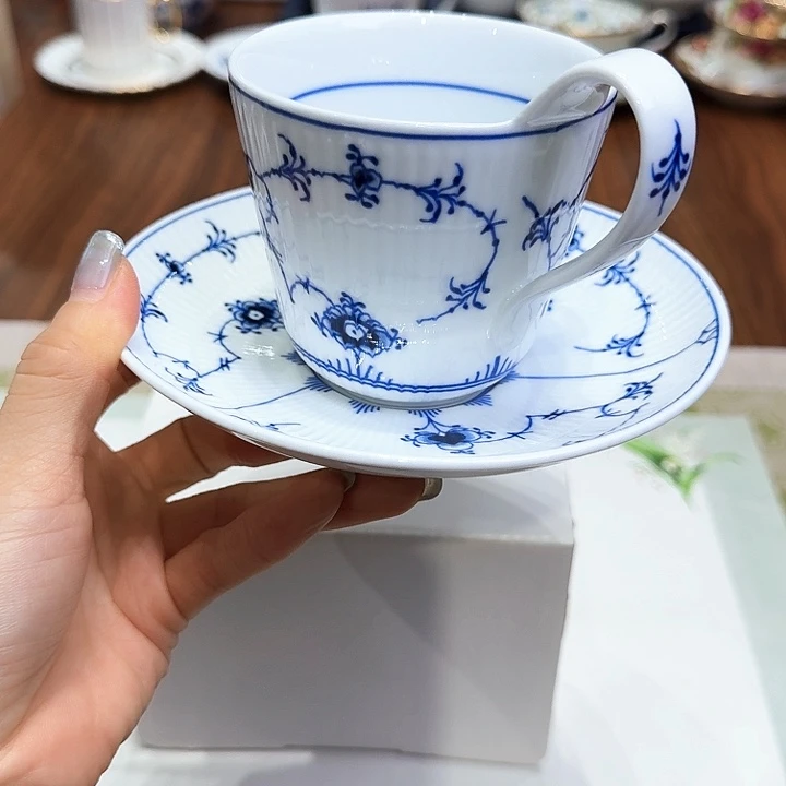 瓷片杯子杯子杯子水杯杯子水杯