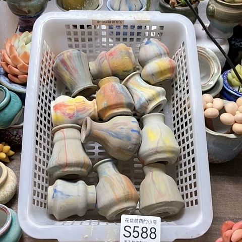 紫砂花盆588微瑕品口径2厘米左右的
