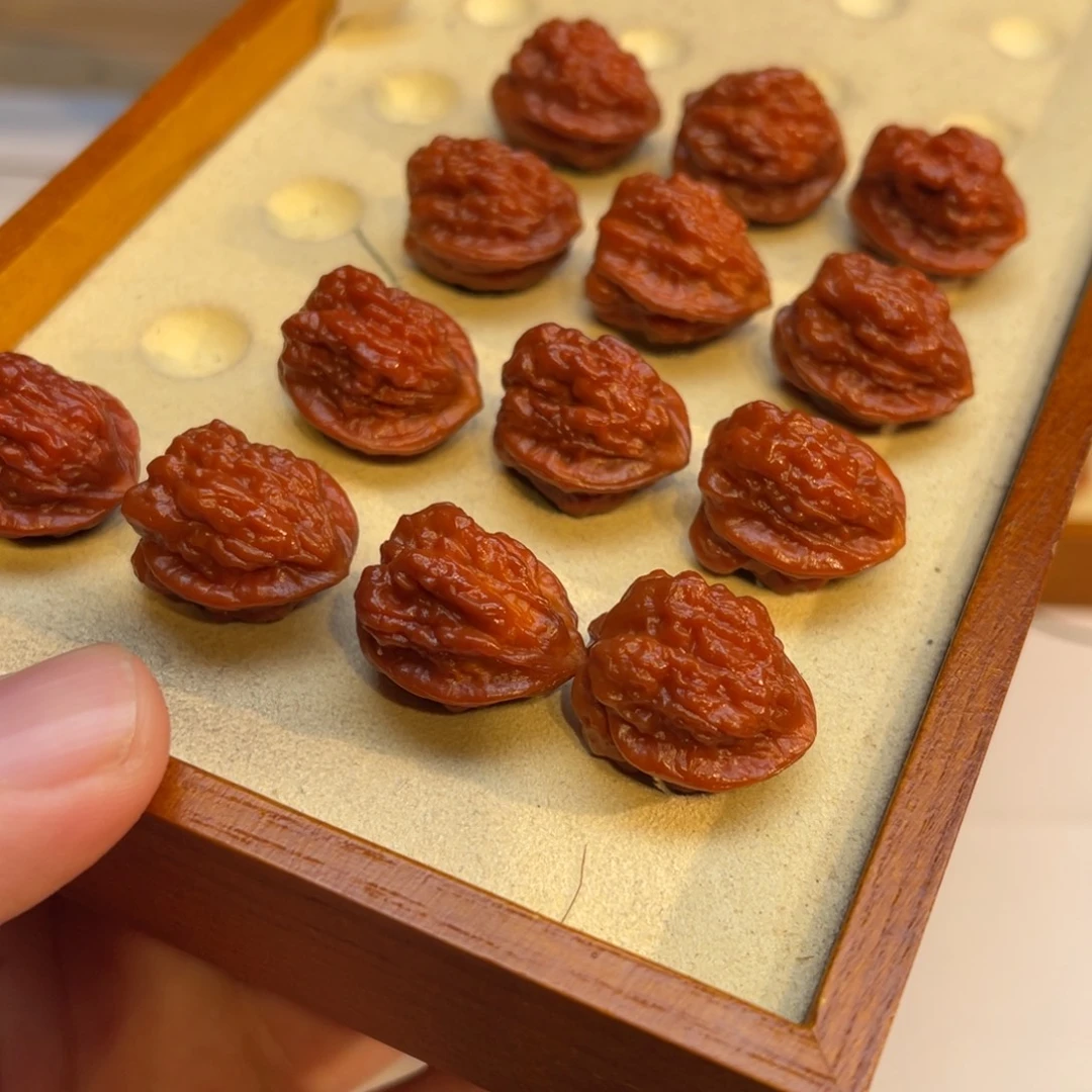 文玩核桃手串蛤蟆头