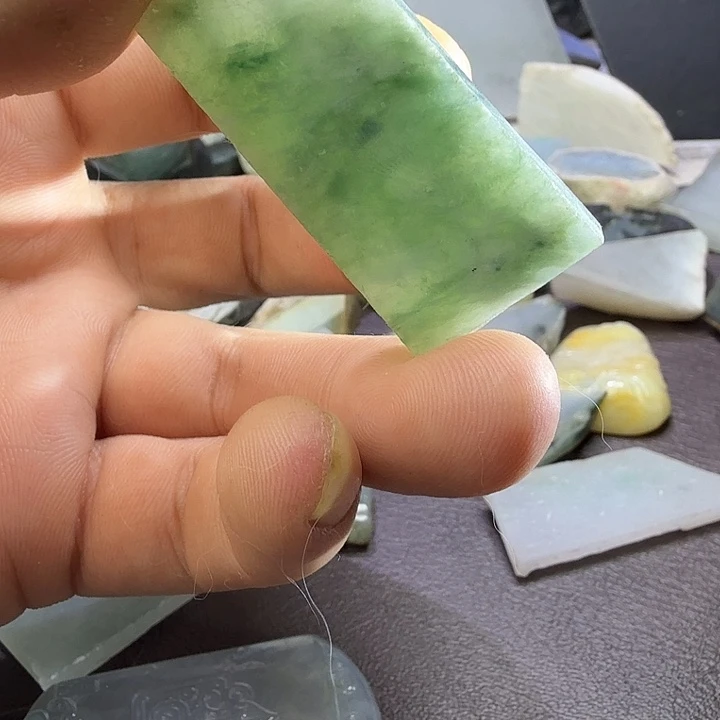 翡翠未镶嵌颈饰边角吊坠练手料