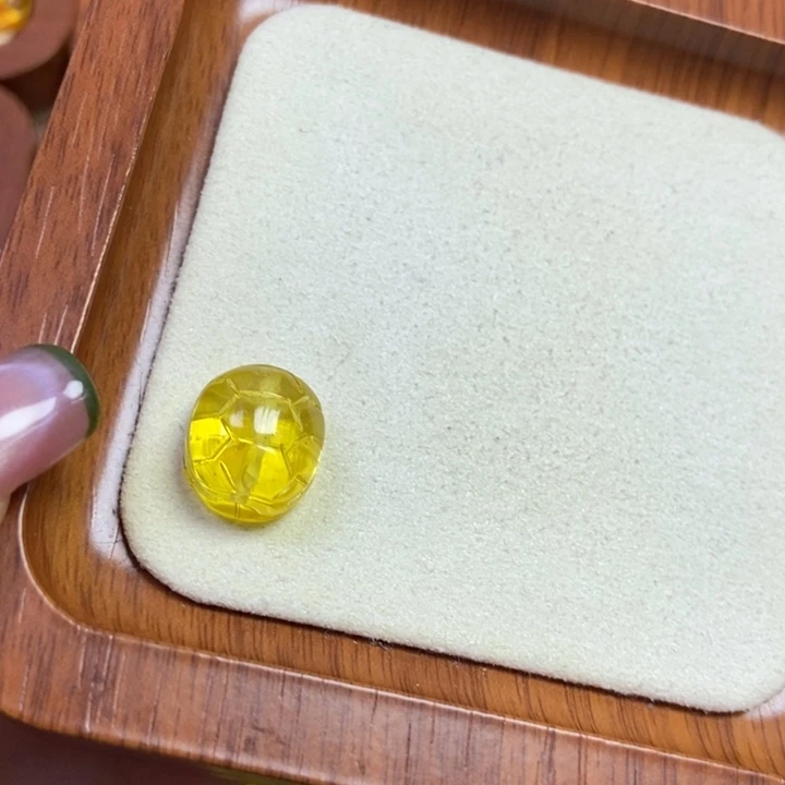 琥珀未镶嵌珠宝奇石富甲